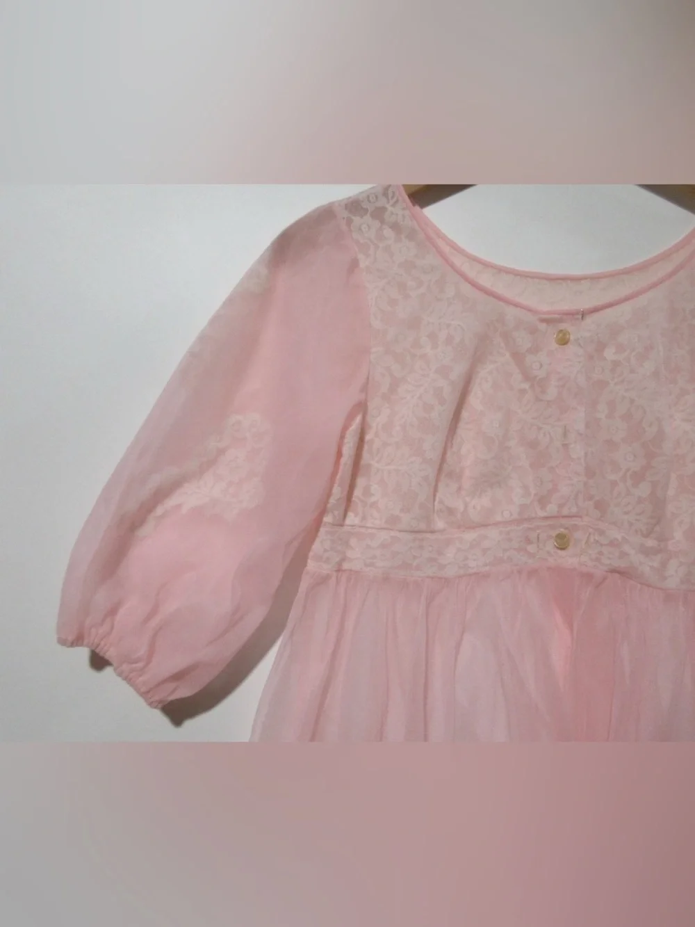 Vintage Miss Elaine Pink Peignoir Dressing Gown Sheer Lace Puff Sleeves Small